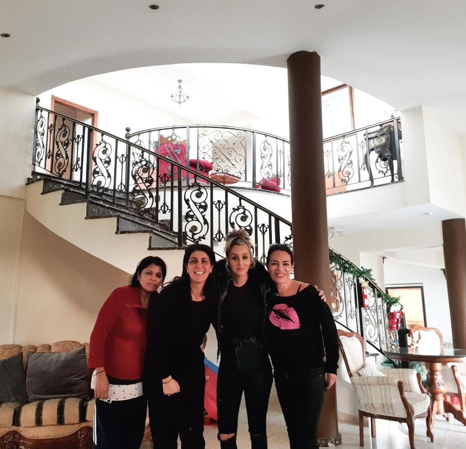 Larnaca Mansion Ideal For 3 Families Or More Zewnętrze zdjęcie