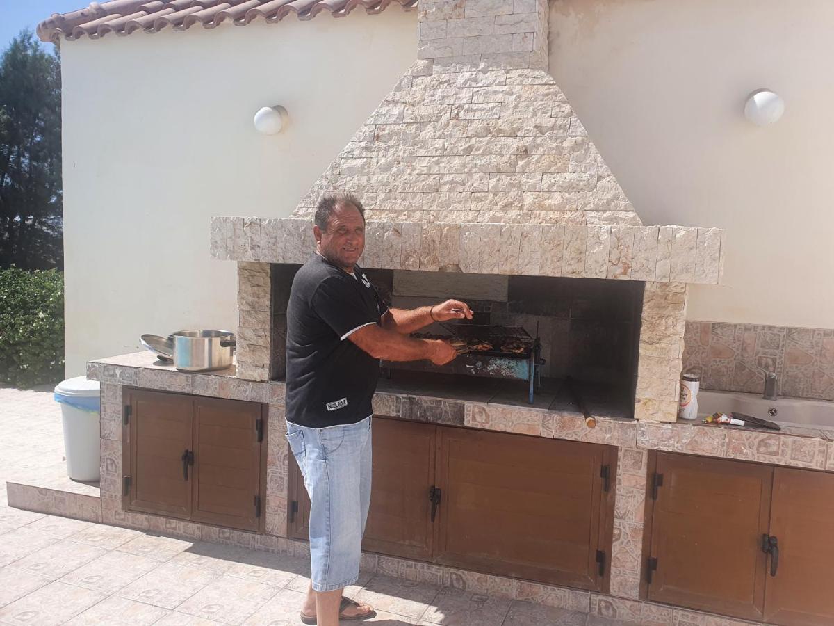 Larnaca Mansion Ideal For 3 Families Or More Zewnętrze zdjęcie
