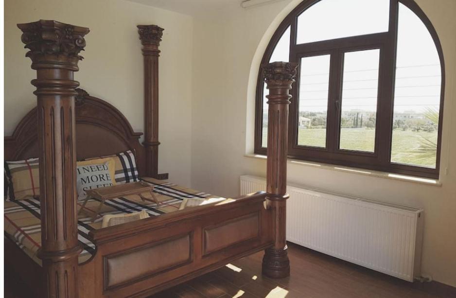Larnaca Mansion Ideal For 3 Families Or More Zewnętrze zdjęcie