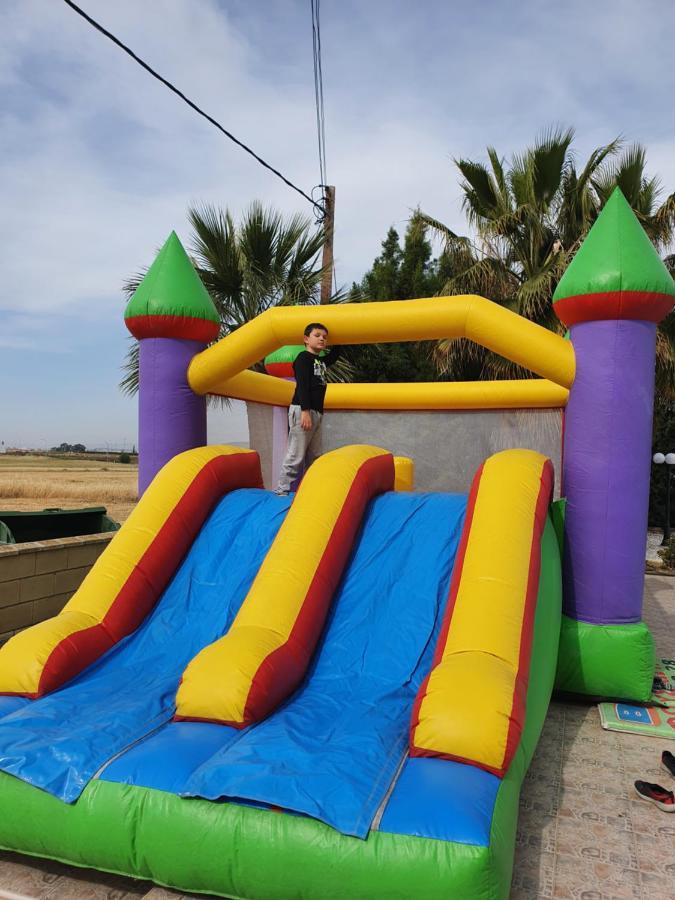 Larnaca Mansion Ideal For 3 Families Or More Zewnętrze zdjęcie