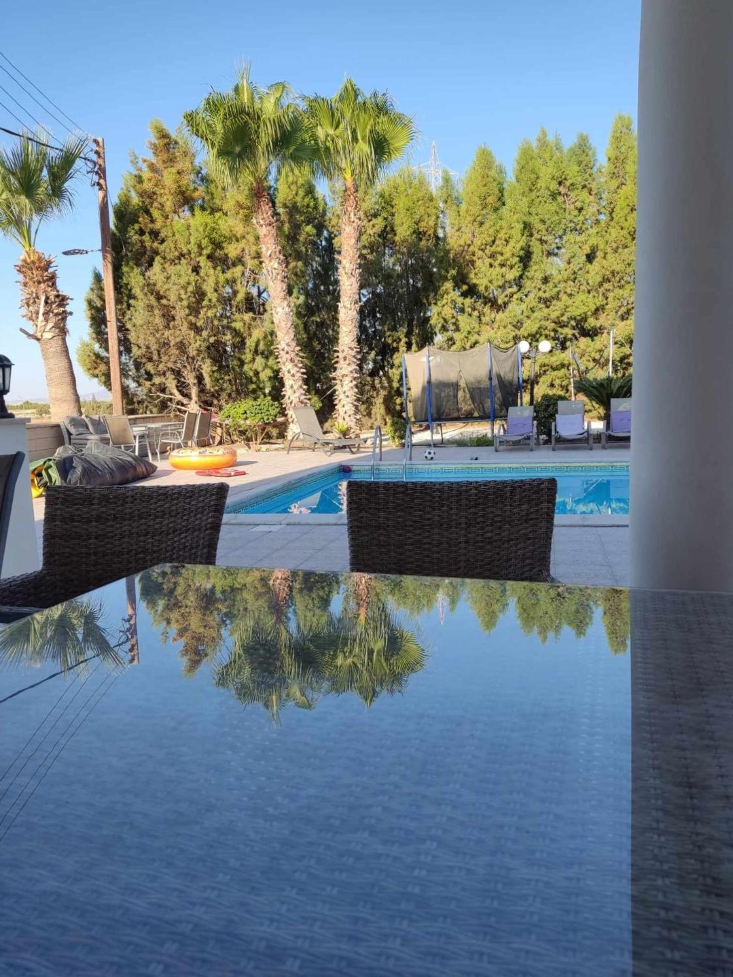 Larnaca Mansion Ideal For 3 Families Or More Zewnętrze zdjęcie