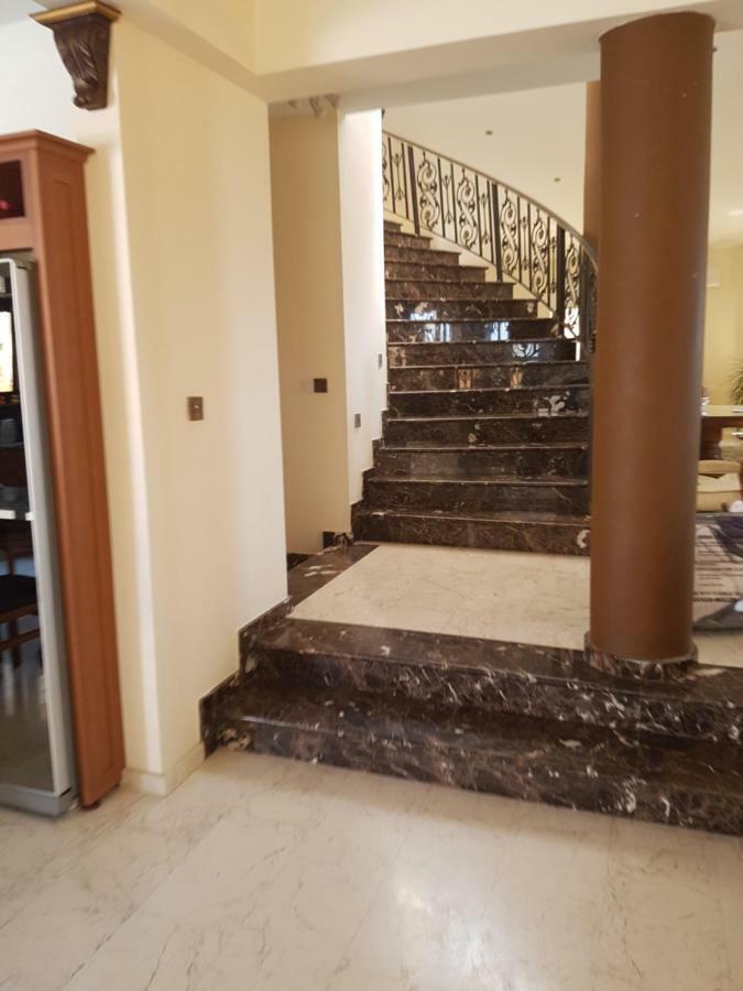Larnaca Mansion Ideal For 3 Families Or More Zewnętrze zdjęcie