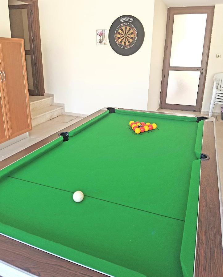 Larnaca Mansion Ideal For 3 Families Or More Zewnętrze zdjęcie